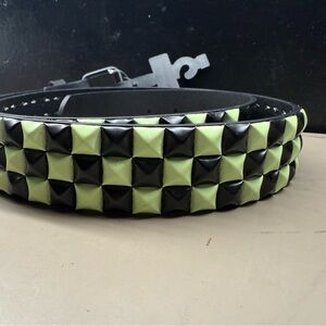 New Unisex Hot Topic Black Yellow Glow InThe Dark Stud Rocker Biker Belt Size XL